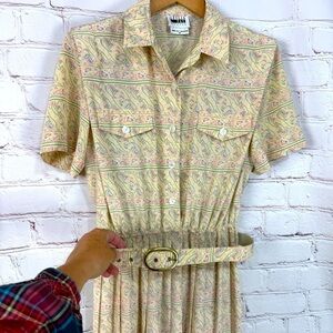 Leslie Fay vintage Pastel Paisley Dress pleated belted old money size medium
